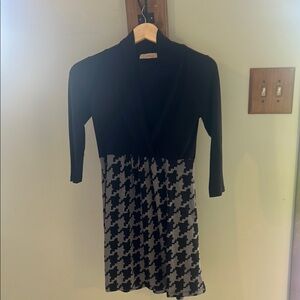 Elegant Black and Gray Houndstooth Dress